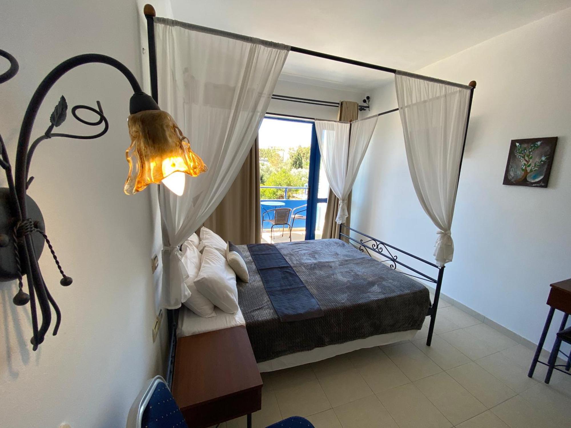 Anastasia Studios, Apartments & Suites Арханґелос Екстер'єр фото