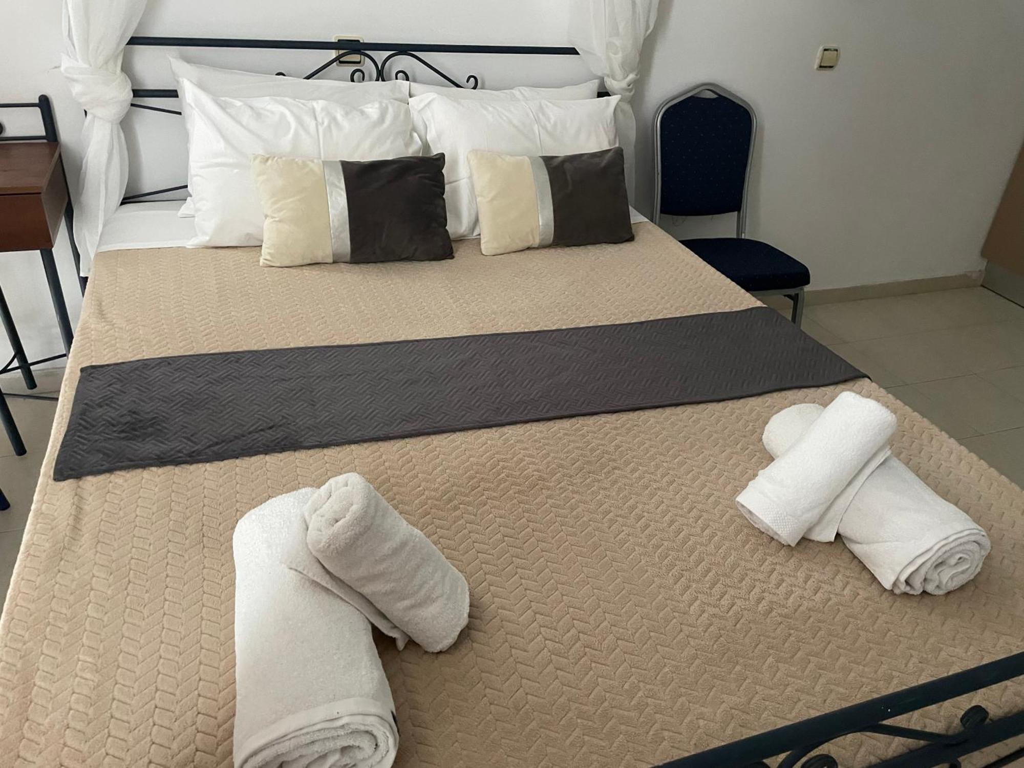 Anastasia Studios, Apartments & Suites Арханґелос Екстер'єр фото